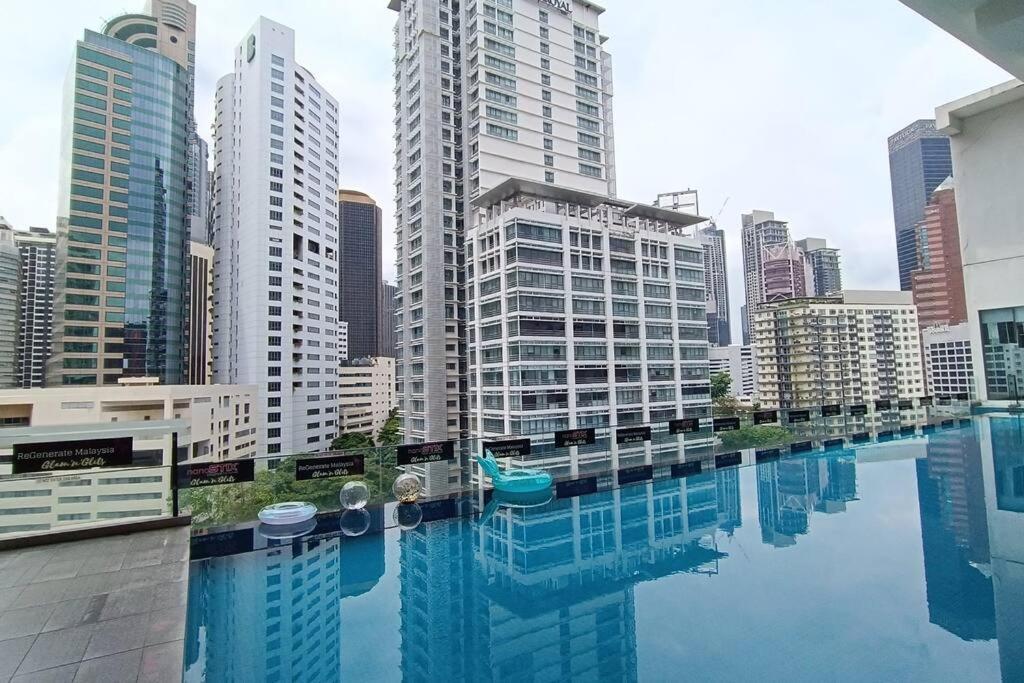 A05 Bukit Ceylon Kl Tower View Balcony Apartment كوالالمبور المظهر الخارجي الصورة